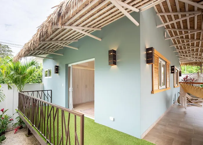 Close To - Gated Community - Salom * Tamarindo